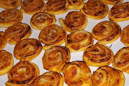 Blätterteig Pizza - Schnecken 1
