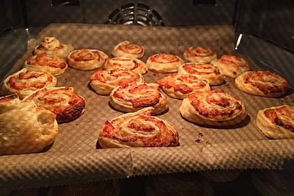 Blätterteig Pizza - Schnecken 10