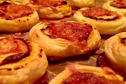 Blätterteig Pizza - Schnecken 8