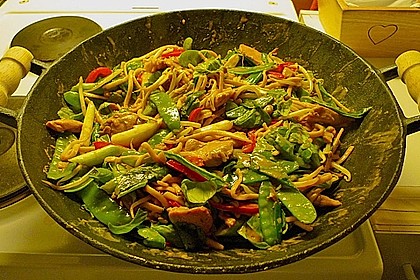 Asiatisches Nudel-Curry mit H&uuml;hnerbrustfilet 2