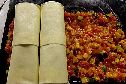 Nudelrollen mit Saibling - F&uuml;llung in Gem&uuml;sesauce 1
