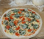 Pizzateig (Bild)