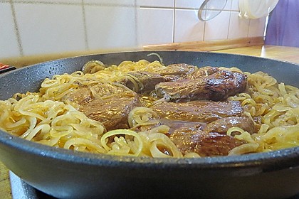 Steaks mit Zwiebeln 7