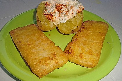 Fischfilet und Ofenkartoffel mit Quark - Blauschimmel - K&auml;sef&uuml;llung