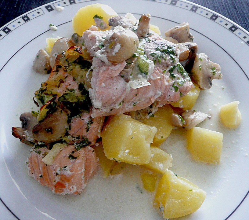 Lachs - Kartoffel Gratin mit Champignon - Rahm (Rezept mit Bild ...