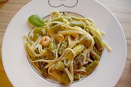 Tagliatelle mit Garnelen und Spargel 1