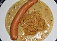 Kartoffelsuppe mit Sauerkraut und Putenwiener