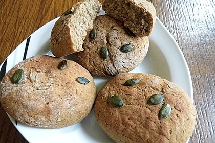 Vollkornbrötchen 8
