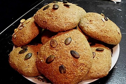 Vollkornbrötchen 16