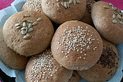 Vollkornbrötchen