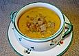 K&uuml;rbiscremesuppe mit Knoblauchcroutons