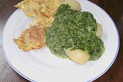 Rahmspinat mit R&uuml;hrei und Salzkartoffeln 1