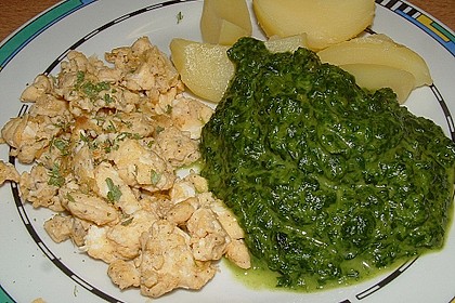 Rahmspinat mit R&uuml;hrei und Salzkartoffeln 8