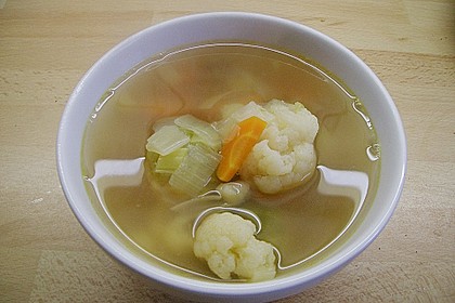 Gem&uuml;sesuppe klassisch 3
