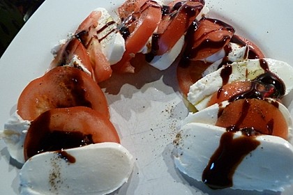 Insalata Caprese 35