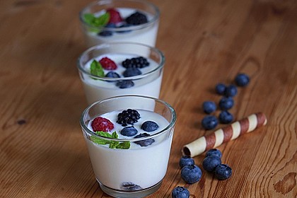 Ricotta - Vanillecreme mit Beeren