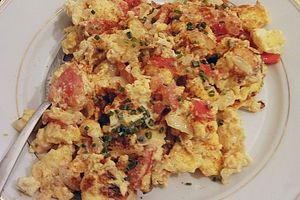 R&uuml;hrei mit Tomate und Schafsk&auml;se 16