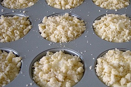 Muffins mit Streuseln und Frischk&auml;sekern