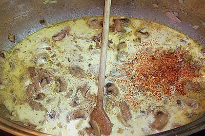 Nudeln mit Champignonsauce 3