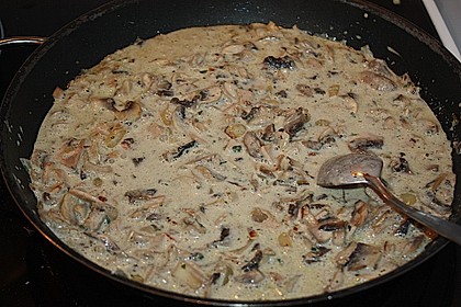 Nudeln mit Champignonsauce 6
