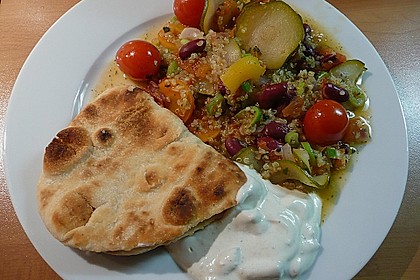 Gem&uuml;sechili auf Tortilla Wrap