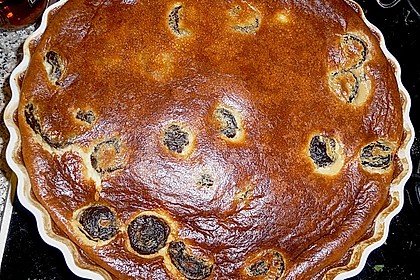 Bretonischer Kuchen mit Backpflaumen und Tee 1