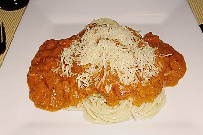 Spaghetti mit Tomaten - Sahne - Pesto 4
