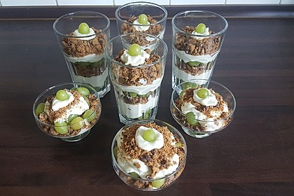 Dessert mit Weintrauben 48