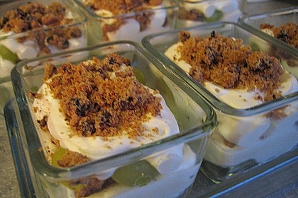 Dessert mit Weintrauben 60