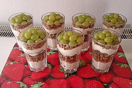 Dessert mit Weintrauben 12