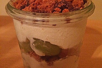 Dessert mit Weintrauben 55
