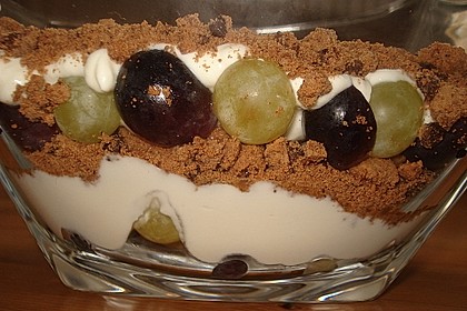 Dessert mit Weintrauben 62