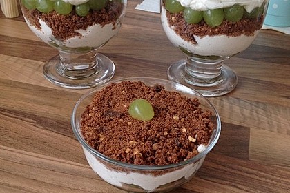 Dessert mit Weintrauben 10
