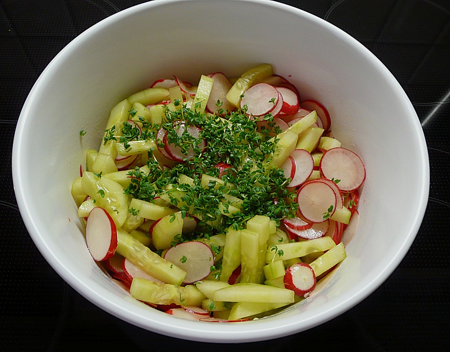 Radieschen - Gurken - Salat (Rezept mit Bild) von plumbum | Chefkoch.de