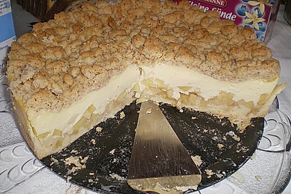 Apfelkuchen mit Vanillecreme und Streuseln 9