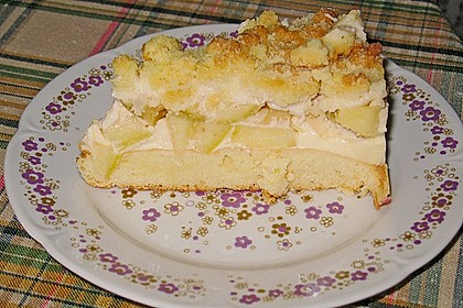 Apfelkuchen mit Vanillecreme und Streuseln 12