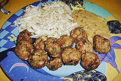 Duftende Thai - Fleischb&auml;llchen mit Erdnuss - Sauce 3