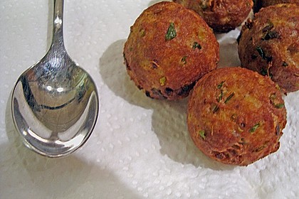 Duftende Thai - Fleischb&auml;llchen mit Erdnuss - Sauce 5