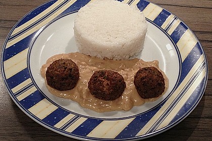 Duftende Thai - Fleischb&auml;llchen mit Erdnuss - Sauce 14
