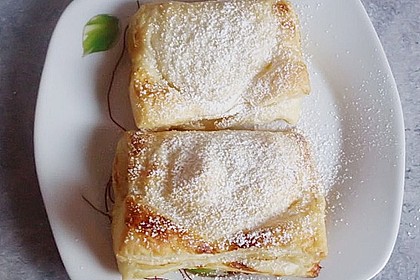 Schnelle Schnitte aus Bl&auml;tterteig