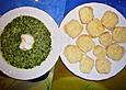 Sahnige Spinatsuppe mit K&auml;sekrusteln
