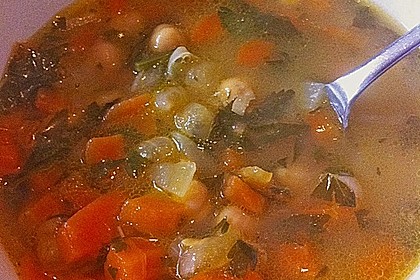 Griechische Kichererbsensuppe 1