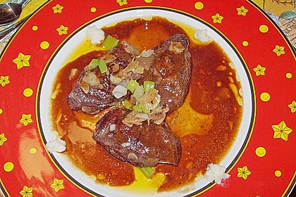 Magerb&auml;ckle - Schweineb&auml;ckchen - in Mandelbutter und Preiselbeeren mit Fr&uuml;hlingszwiebeln und Meerrettichsp&auml;nen 3