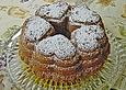 Rotweinkuchen mit Schokolade und Mandeln
