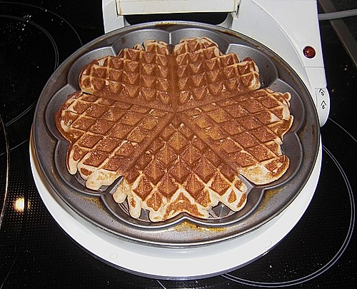 Dinkel - Quark - Waffeln (Rezept mit Bild) von schnattilie | Chefkoch.de