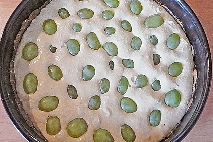 Vollkornkuchen mit gr&uuml;nen Trauben 1