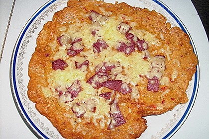 Pizza - Pfannkuchen mit Ajvar