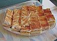 Schmandkuchen auf dem Blech mit Mandarinen