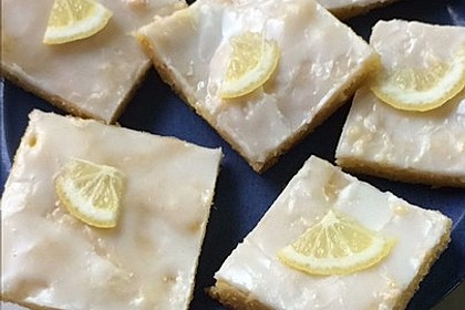 Saftiger Zitronenkuchen 12