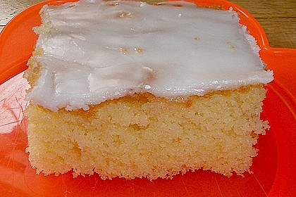 Saftiger Zitronenkuchen 9